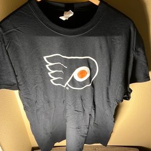 NHL Men’s Flyers Logo Tee Color Black Size Large